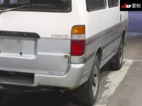 Toyota HIACE VAN лот № 20003 оценка R  с аукциона в Японии 7