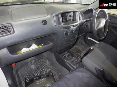 Toyota PROBOX  с аукциона в Японии