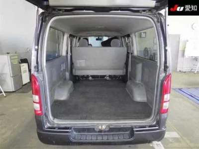 Toyota HIACE VAN  с аукциона в Японии