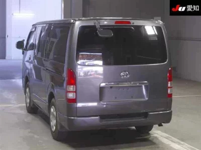 Toyota HIACE VAN  с аукциона в Японии