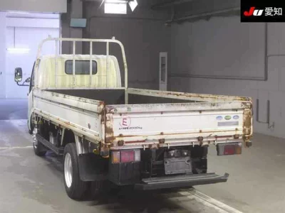 Toyota DYNA  с аукциона в Японии