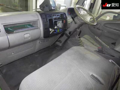 Toyota DYNA  с аукциона в Японии