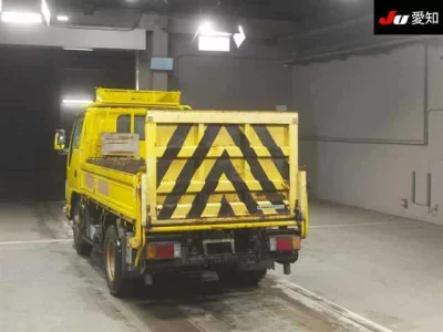 Isuzu ELF  с аукциона в Японии