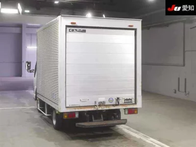 Isuzu ELF  с аукциона в Японии