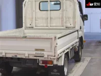 Toyota DYNA лот № 20055 оценка 4  с аукциона в Японии 7