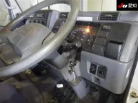 Mitsubishi CANTER лот № 8037 оценка 3.5  с аукциона в Японии 4