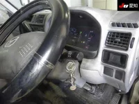 Mazda BONGO VAN лот № 20039 оценка 3  с аукциона в Японии 4