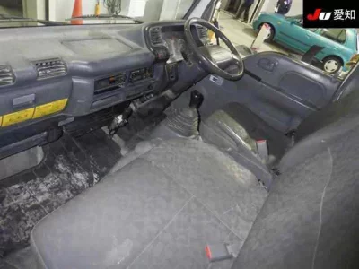 Isuzu ELF  с аукциона в Японии