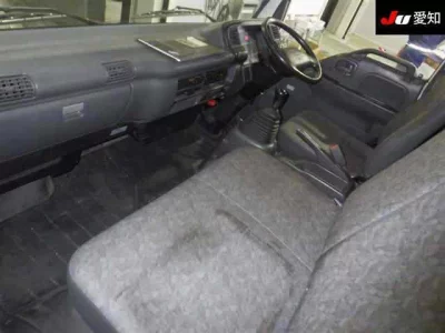 Isuzu ELF  с аукциона в Японии