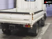 Mazda TITAN лот № 20052 оценка 3.5  с аукциона в Японии 7