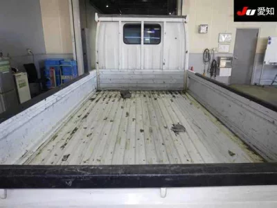 Mazda TITAN  с аукциона в Японии