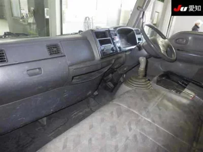 Mazda TITAN  с аукциона в Японии