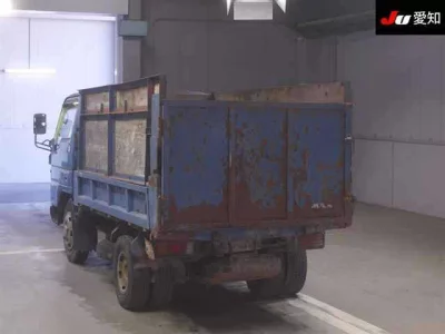 Mazda TITAN  с аукциона в Японии