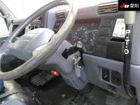 Mitsubishi CANTER лот № 8059 оценка 3.5  с аукциона в Японии 4