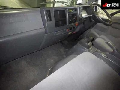 Isuzu ELF  с аукциона в Японии