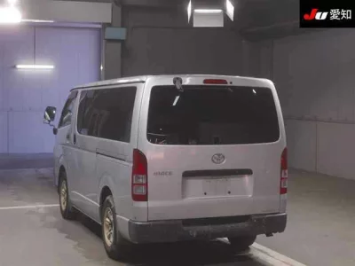 Toyota HIACE VAN  с аукциона в Японии