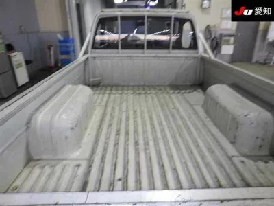 Nissan DATSUN PICKUP