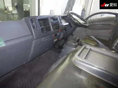 Isuzu ELF  с аукциона в Японии