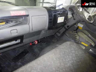 Toyota DYNA  с аукциона в Японии