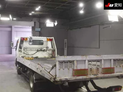 Toyota DYNA  с аукциона в Японии