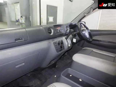 Nissan CARAVAN BUS