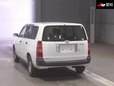 Toyota SUCCEED  с аукциона в Японии