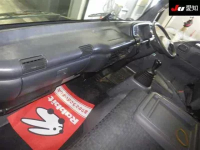 Mazda TITAN  с аукциона в Японии