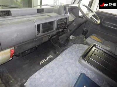 Nissan ATLAS  с аукциона в Японии