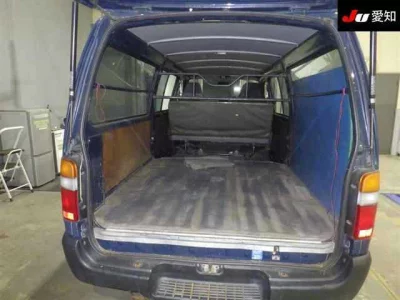 Toyota HIACE VAN  с аукциона в Японии