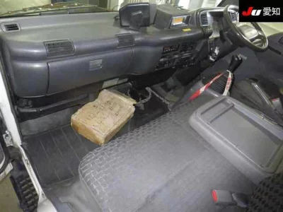 Isuzu ELF  с аукциона в Японии