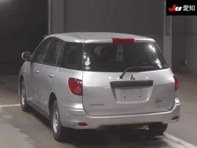 Mitsubishi LANCER VAN