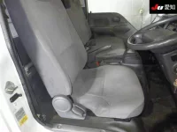 Isuzu ELF лот № 20074 оценка R  с аукциона в Японии 5