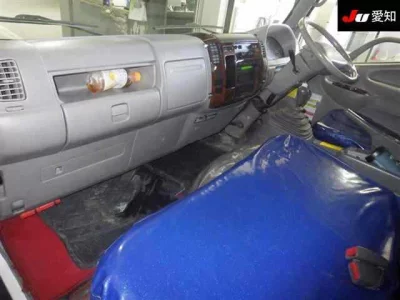 Hino DUTRO  с аукциона в Японии
