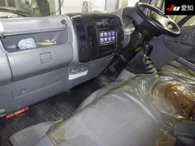 Toyota DYNA  с аукциона в Японии