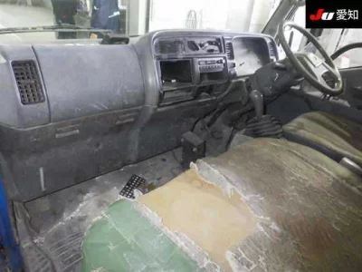 Mitsubishi FUSO TRUCK  с аукциона в Японии