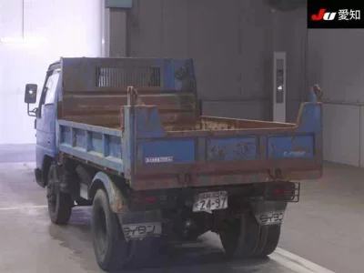 Mazda TITAN  с аукциона в Японии