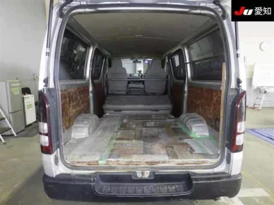 Toyota HIACE VAN  с аукциона в Японии