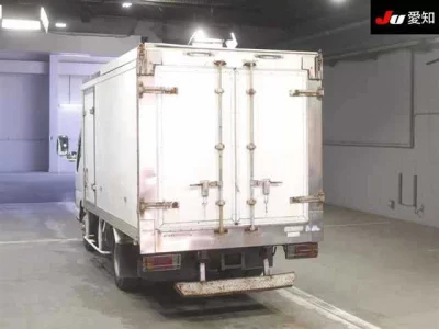 Isuzu ELF  с аукциона в Японии