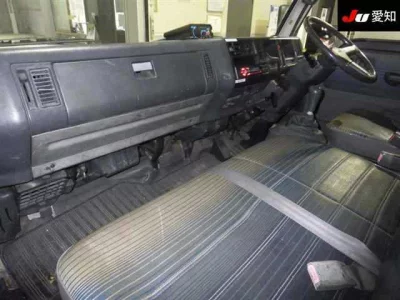 Mazda TITAN  с аукциона в Японии