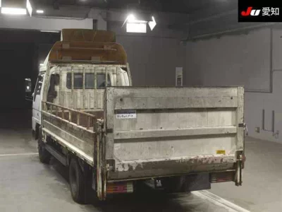 Mazda TITAN  с аукциона в Японии