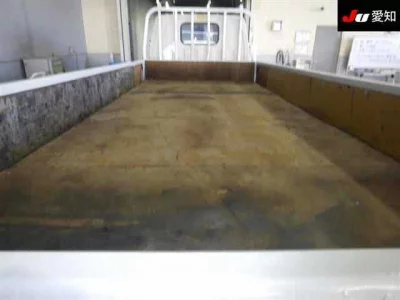 Isuzu ELF  с аукциона в Японии