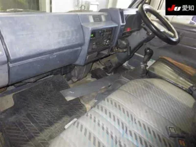 Isuzu ELF  с аукциона в Японии