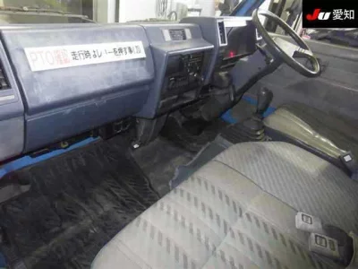 Isuzu ELF  с аукциона в Японии