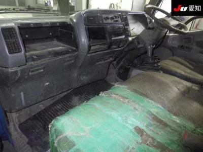 Mitsubishi FUSO TRUCK  с аукциона в Японии