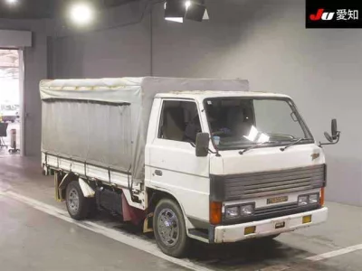 Mazda TITAN  с аукциона в Японии