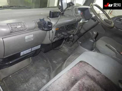 Isuzu ELF  с аукциона в Японии