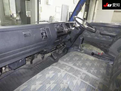 Mazda TITAN  с аукциона в Японии