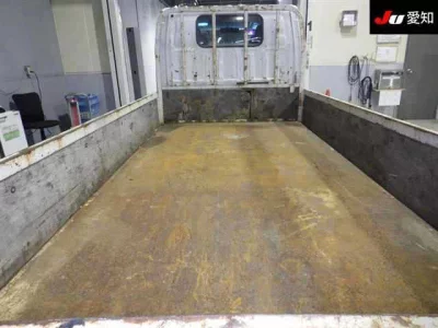 Isuzu ELF  с аукциона в Японии