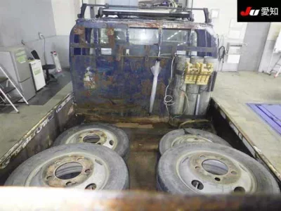 Isuzu ELF  с аукциона в Японии