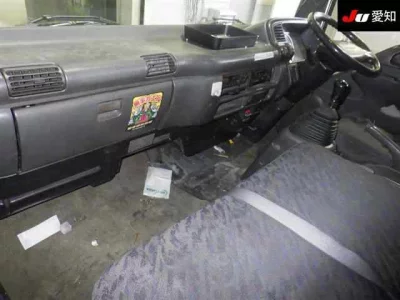 Isuzu ELF  с аукциона в Японии